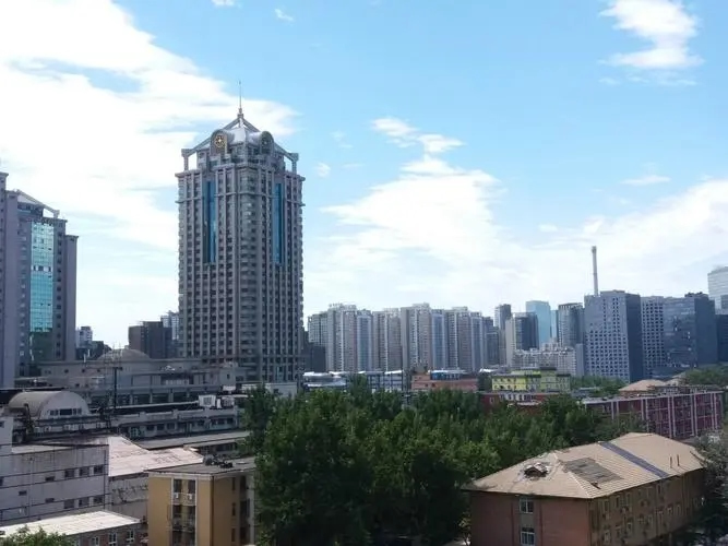 朝陽(yáng)區(qū)慈云寺?lián)Q紗窗安裝回卷式隱形紗窗維修電話定做