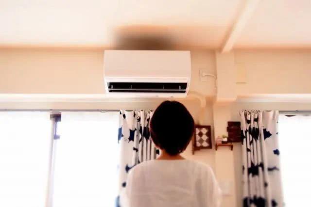 為什么春秋換季前做空調(diào)清洗比較合適