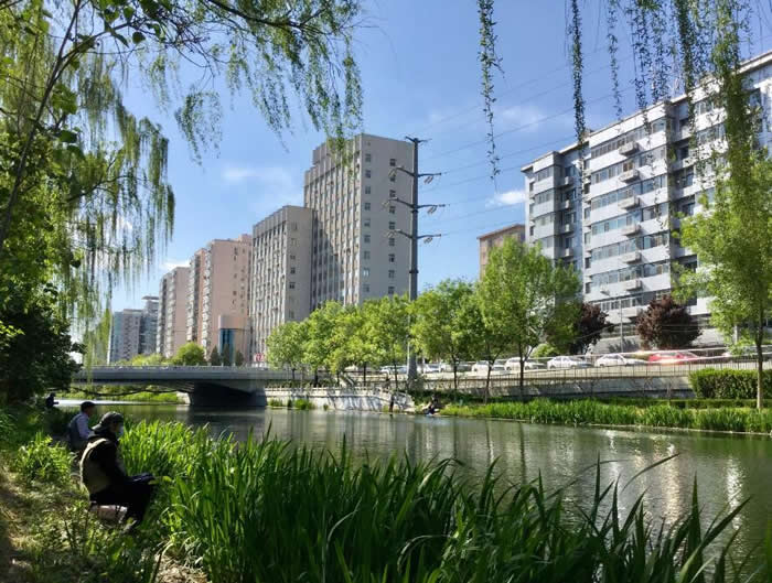 東城區(qū)東直門(mén)周邊街道及住宅小區(qū)清洗熱水器