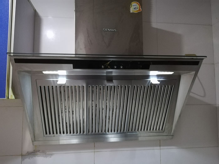 朝陽區(qū)清洗油煙機(jī)-北京專業(yè)上門清洗家用廚房抽油煙機(jī)