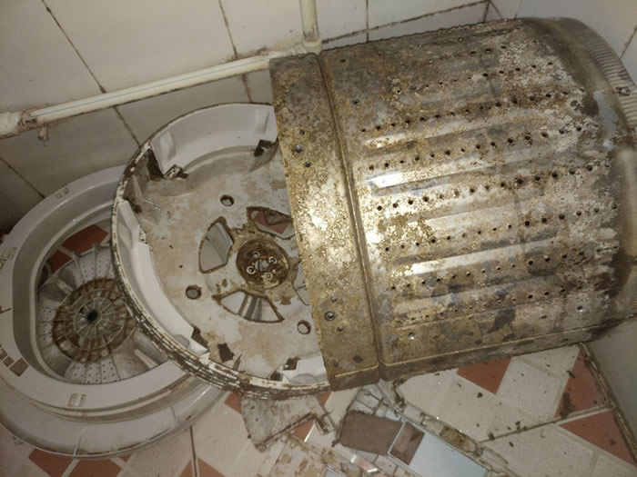 固安周師傅清洗洗衣機(jī)